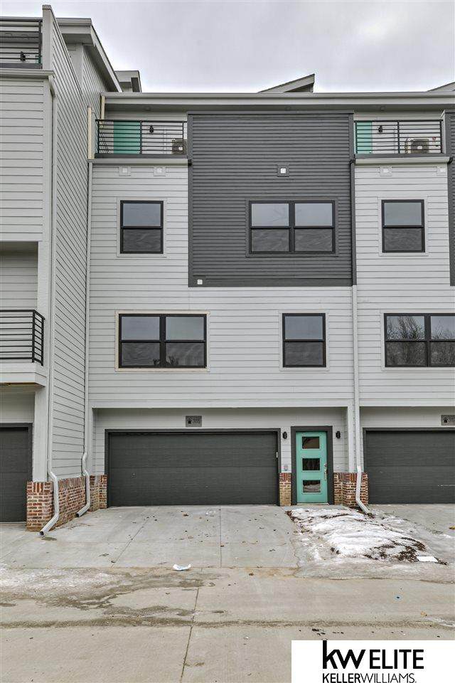 931 33rd Terrace Plaza - Photo 1