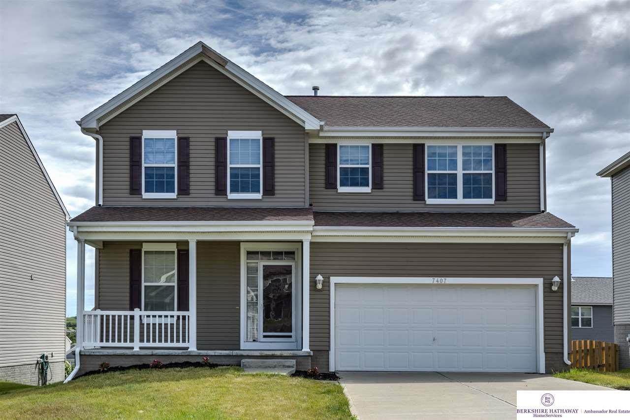 7407 89 Avenue - Photo 1