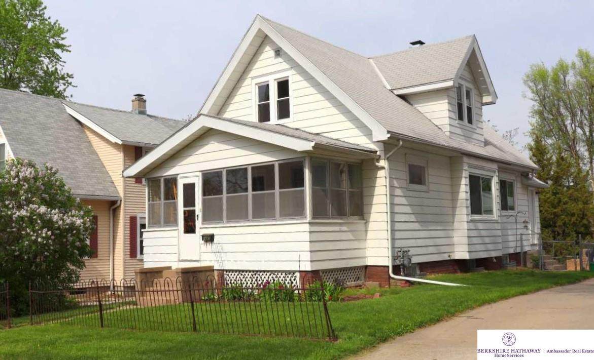 1445 15 Street - Photo 1