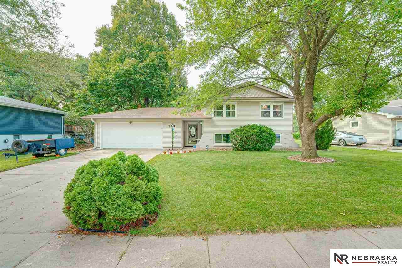 907 F Street - Photo 1