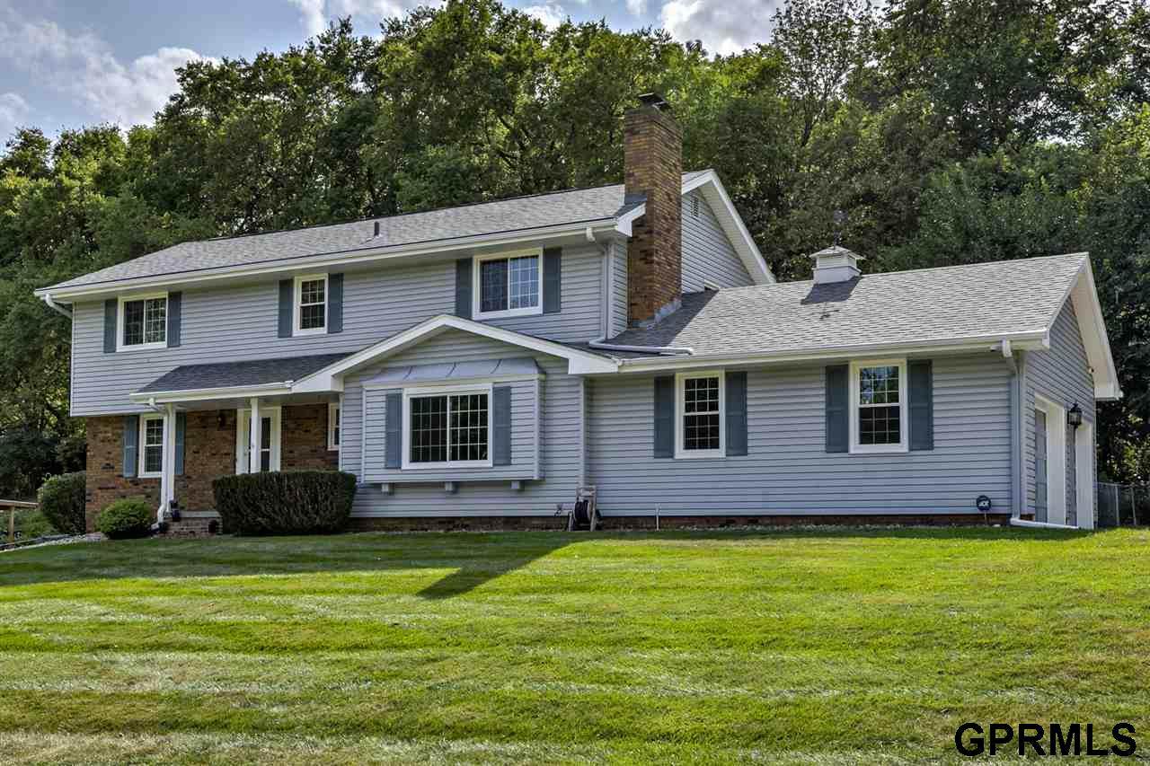 8124 Raven Oaks Drive - Photo 1
