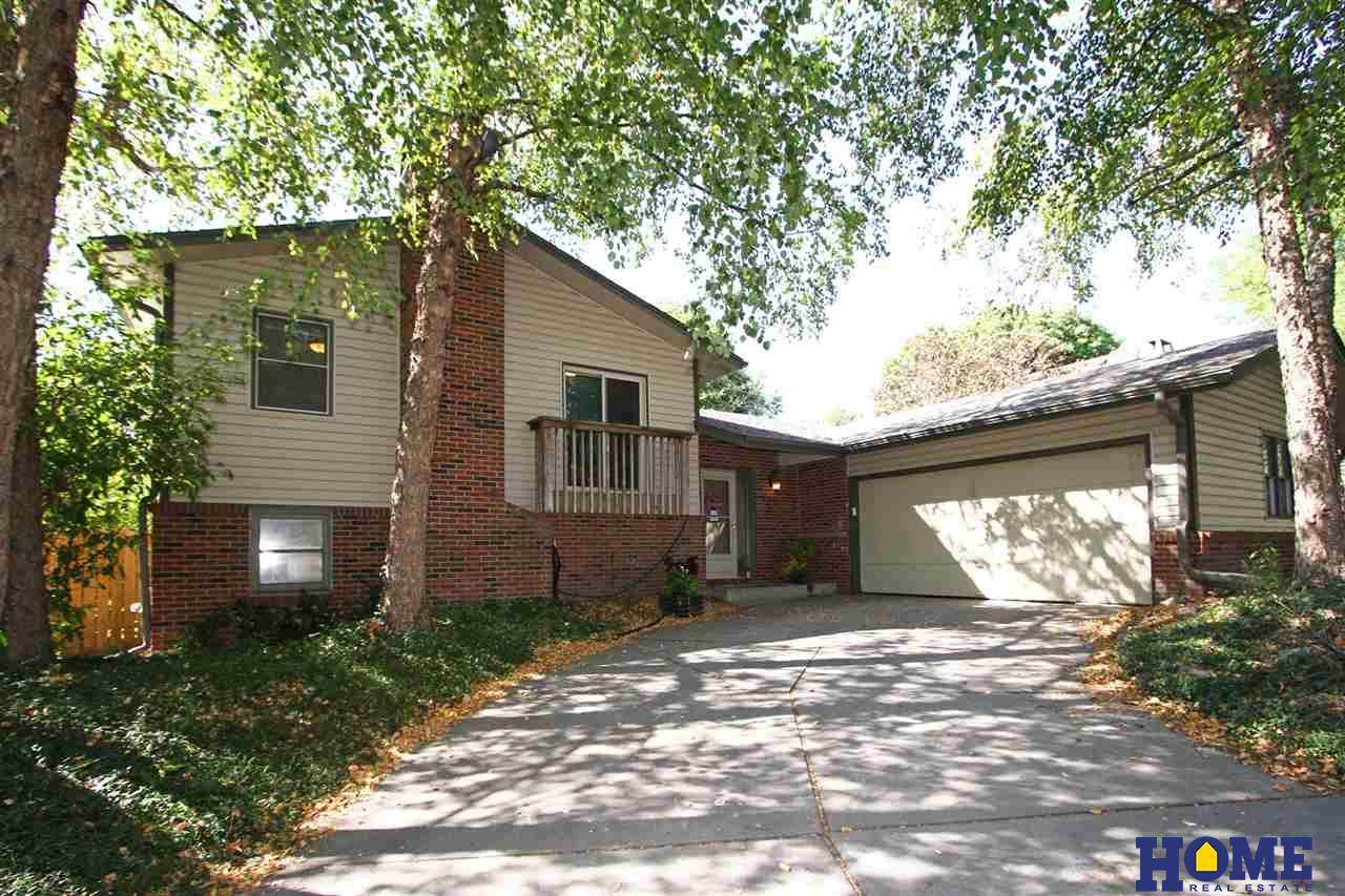 6811 Tanglewood Lane - Photo 1