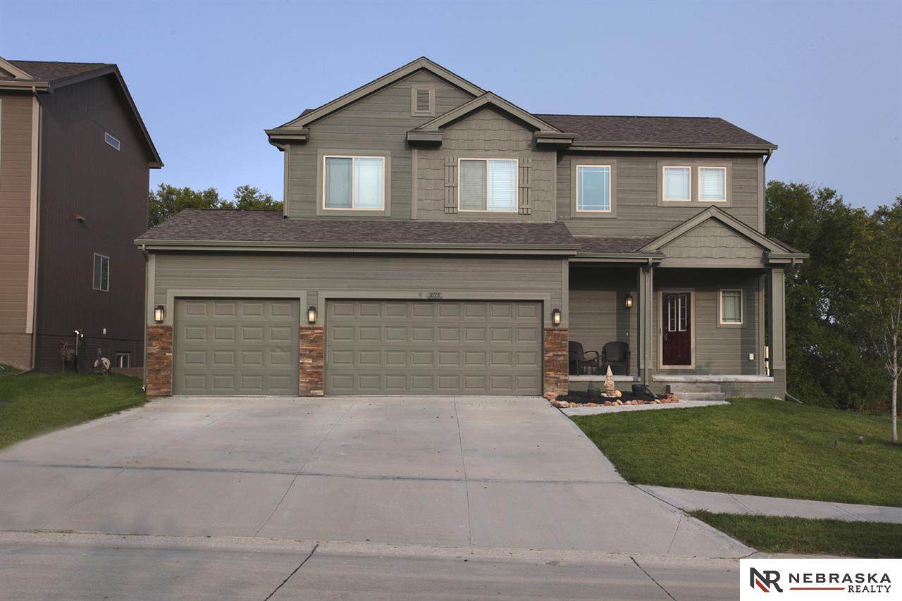 8115 186th Street - Photo 1