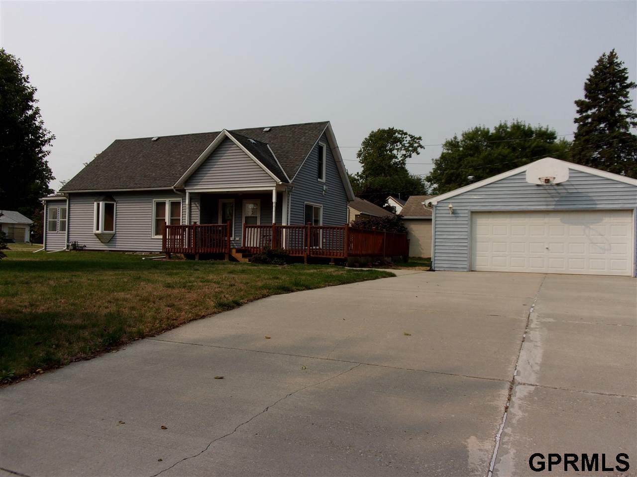 904 N Street - Photo 1