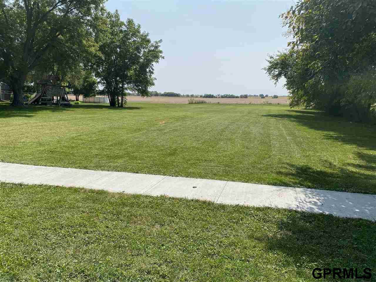 704 South Avenue - Photo 1