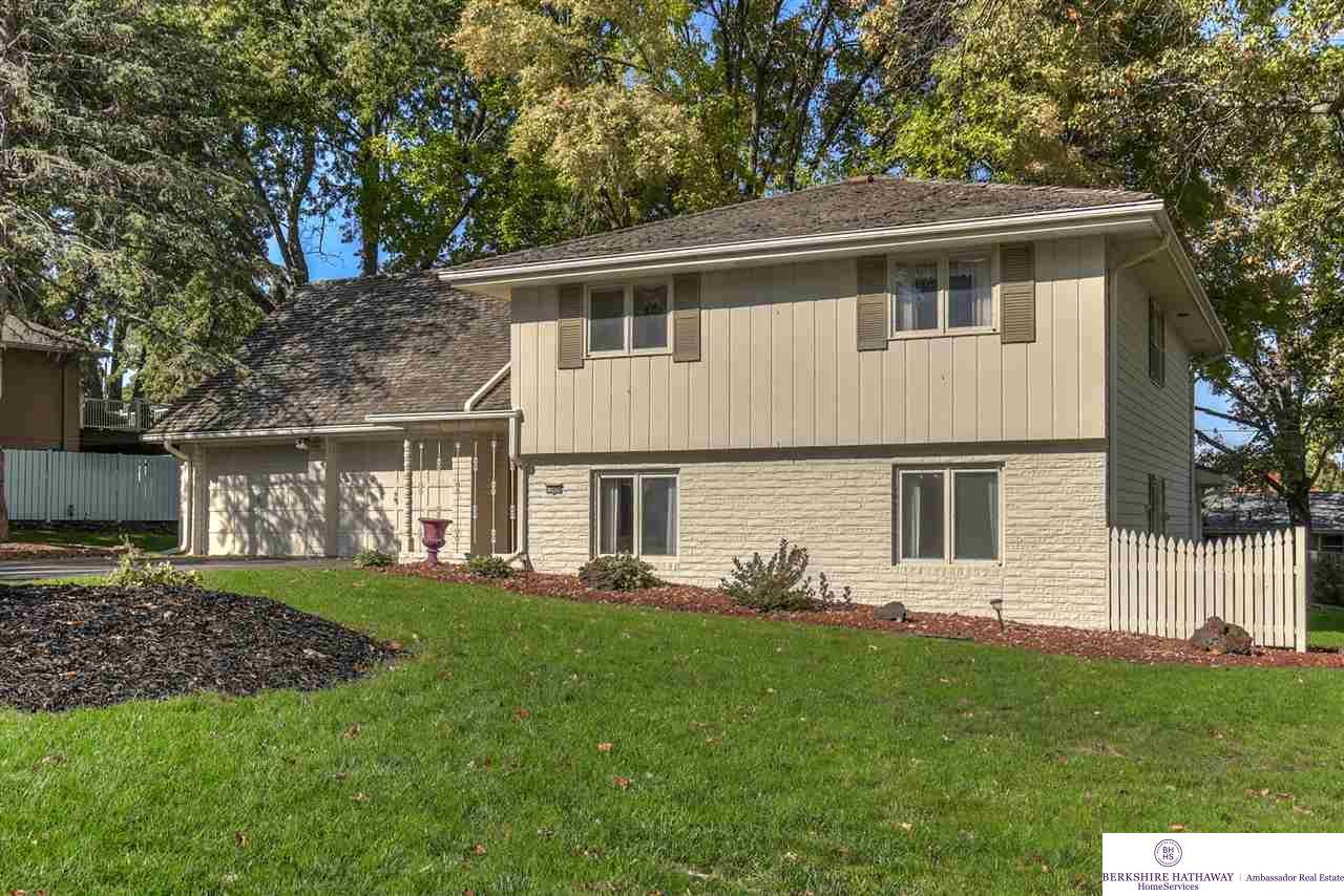 12406 Pinewood Drive - Photo 1