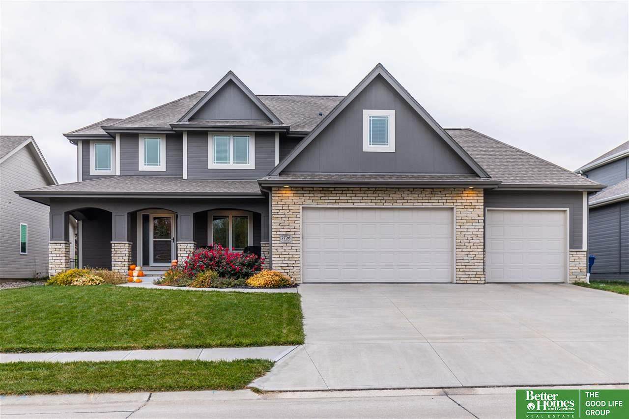 2726 189th Street - Photo 1