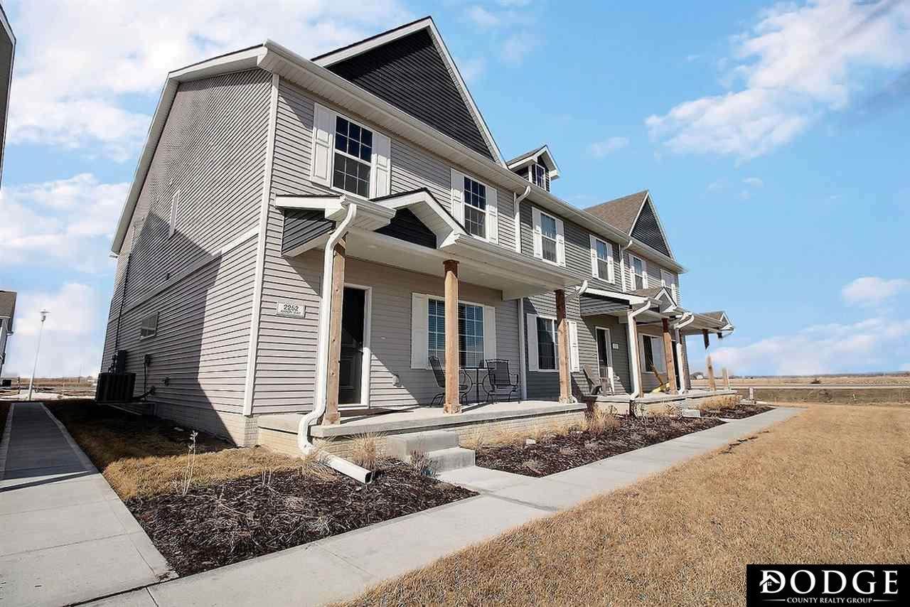 2252 Aaron Way - Photo 1