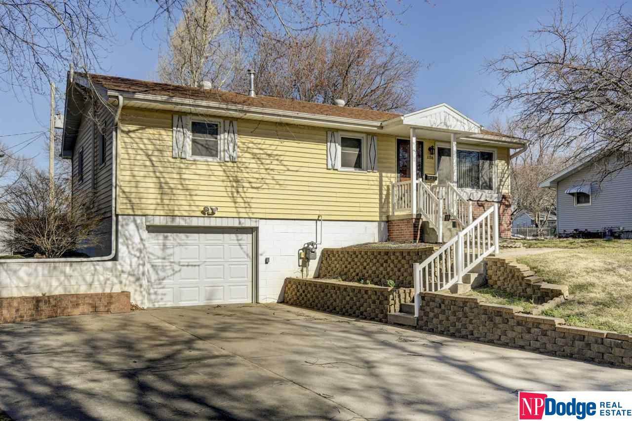 1136 Fairview Drive - Photo 1