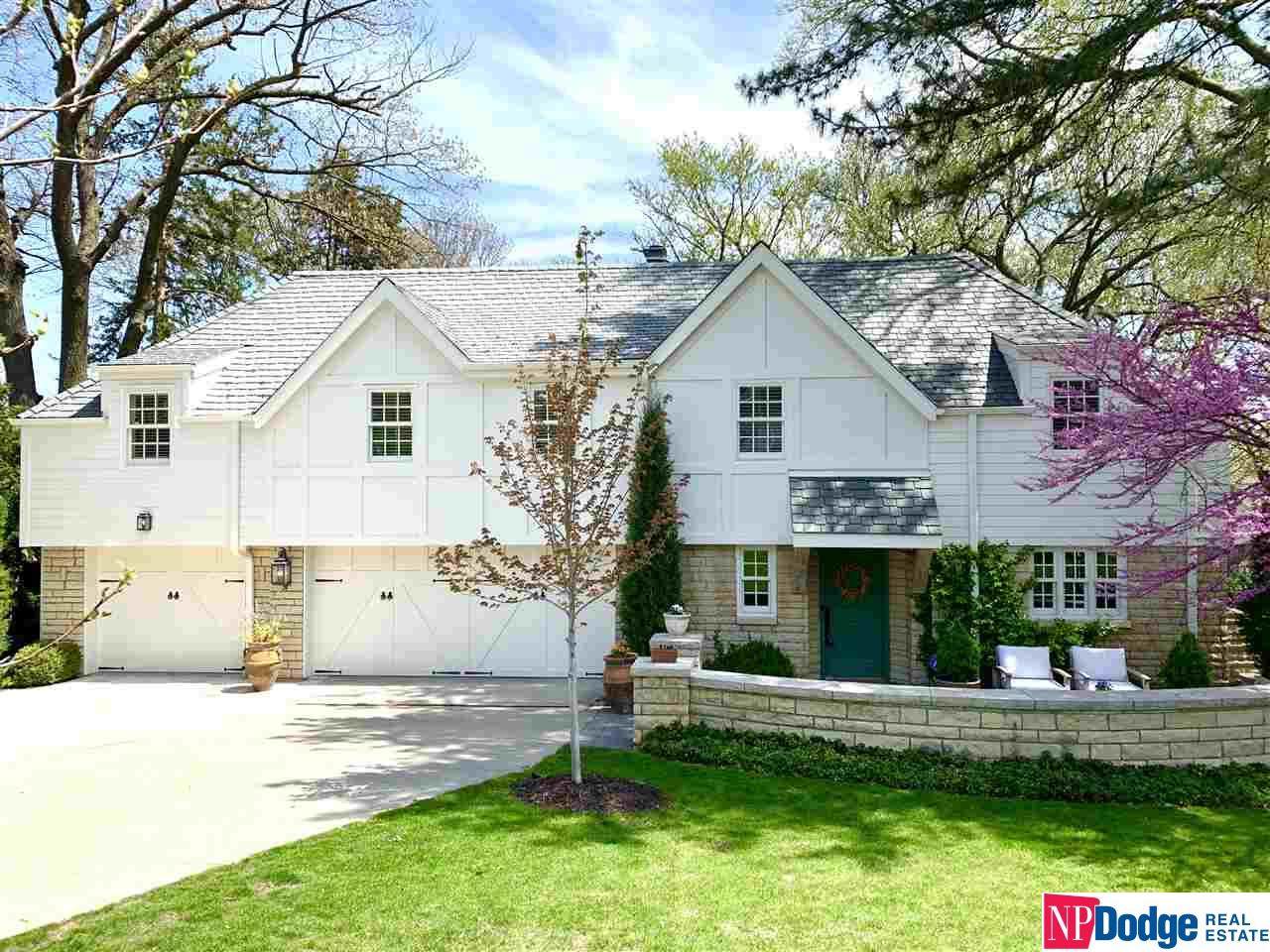 1325 78 Avenue - Photo 1