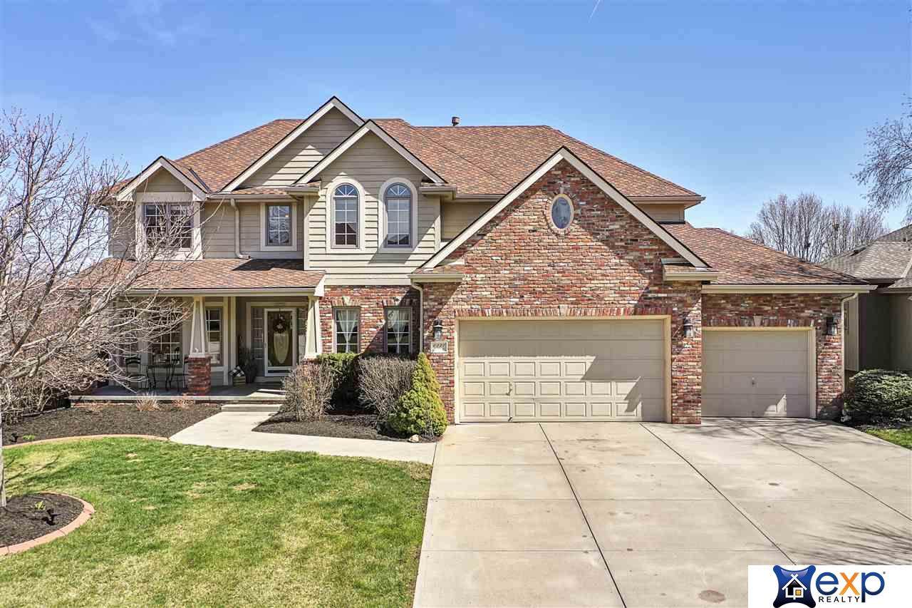 6227 171st Street - Photo 1