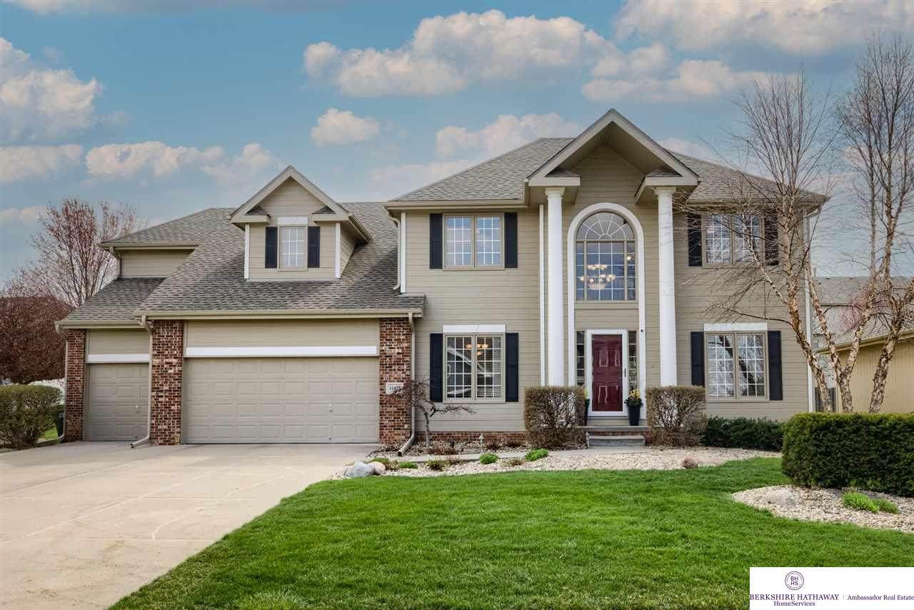 15923 Newport Avenue - Photo 1