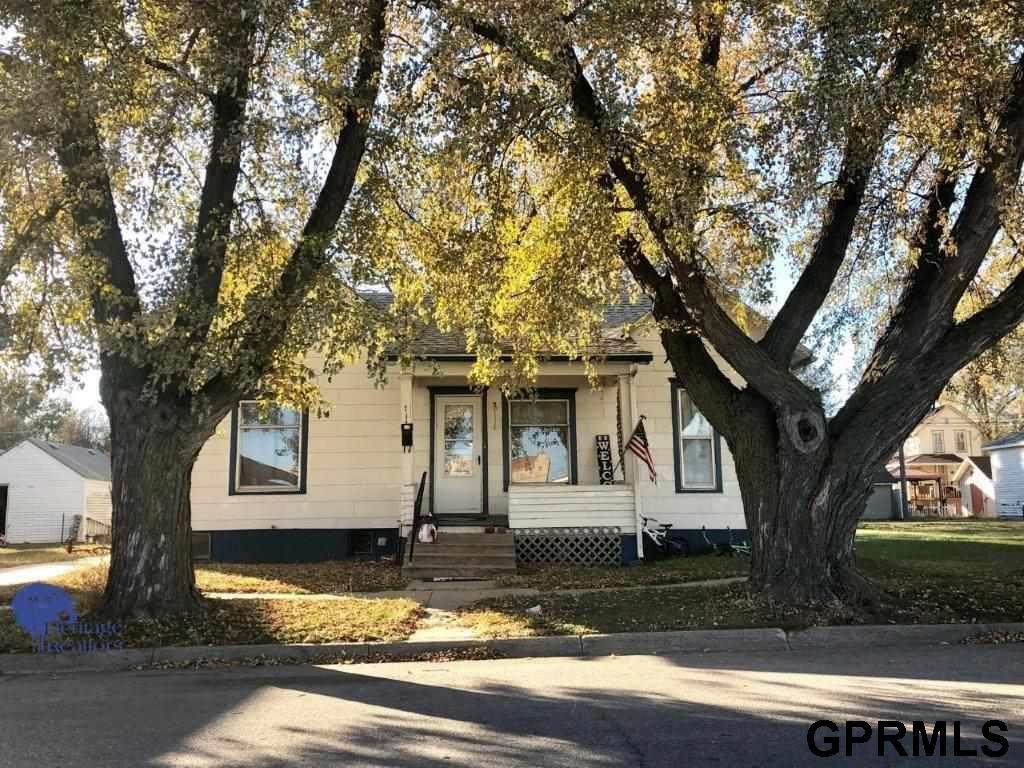 717 Platte Avenue - Photo 1