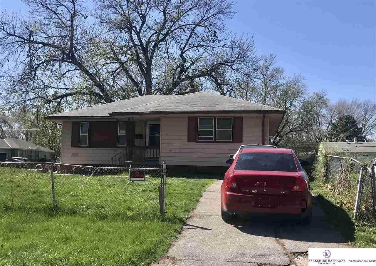5602 44 Street - Photo 1