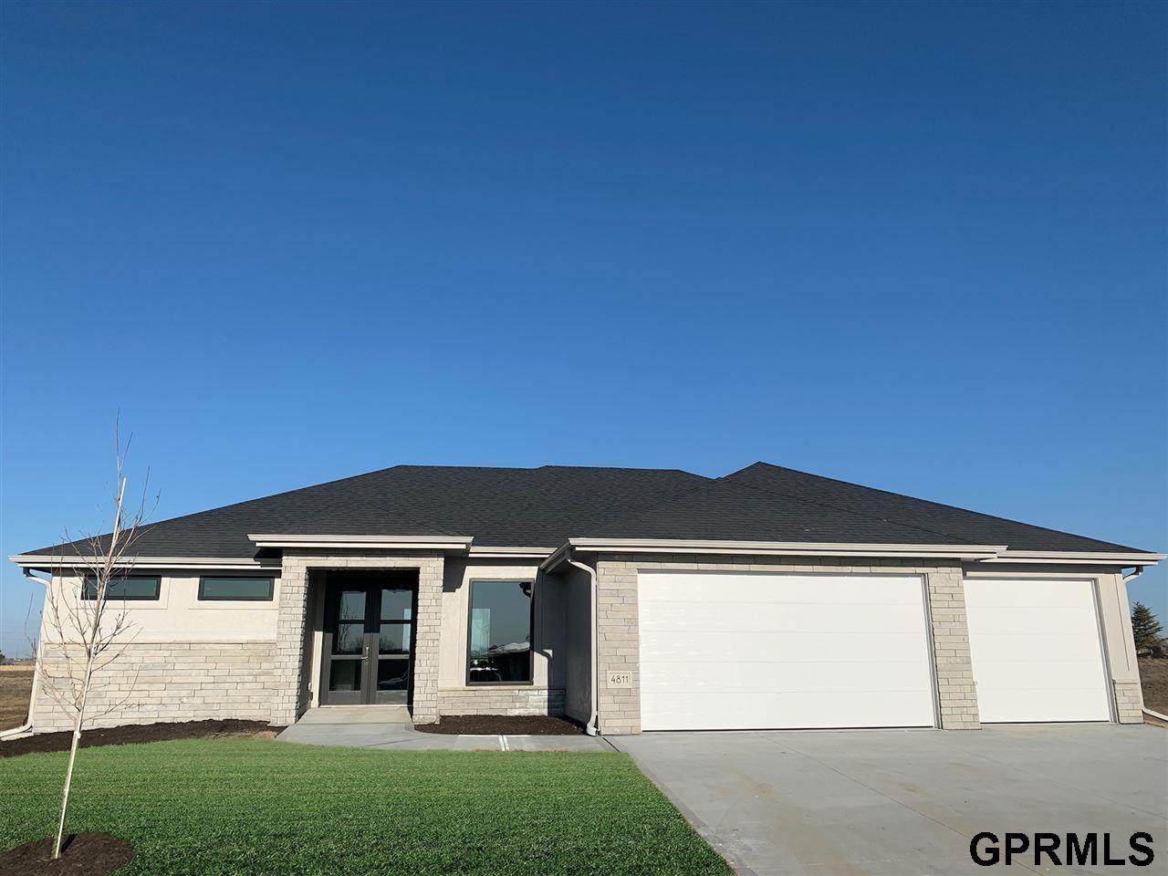 4811 192 Avenue - Photo 1