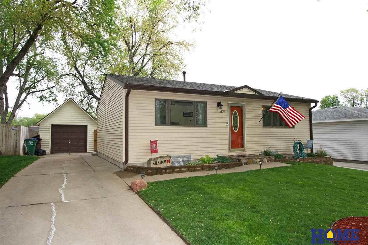 1408 61st Street - Photo 1