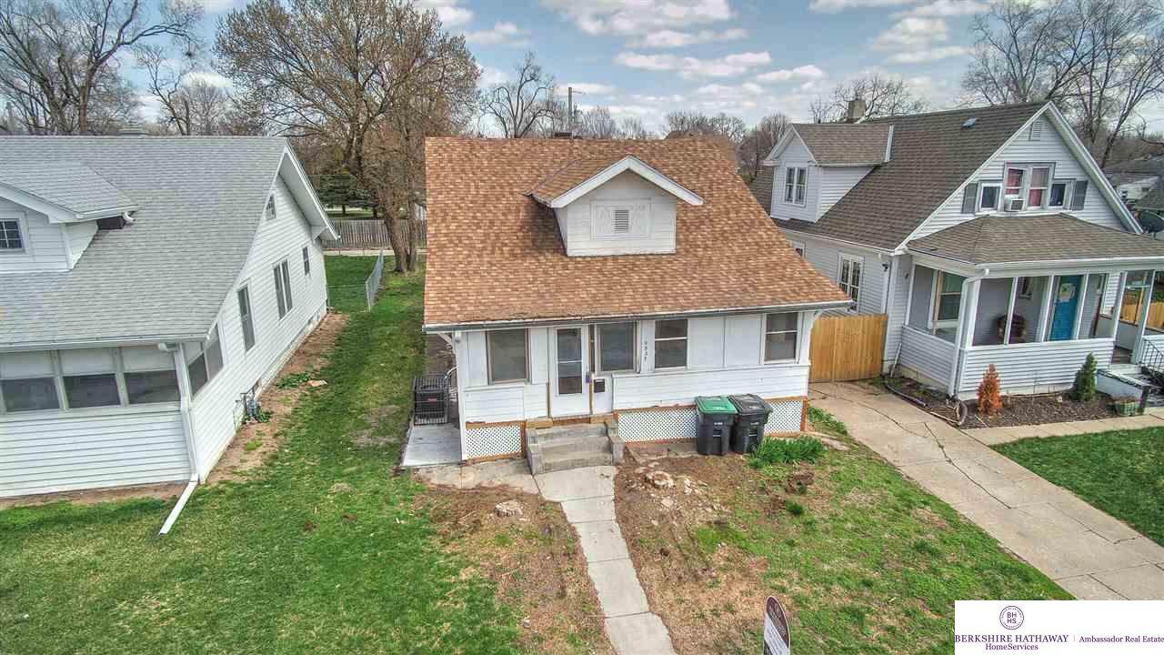 3537 28 Avenue - Photo 1