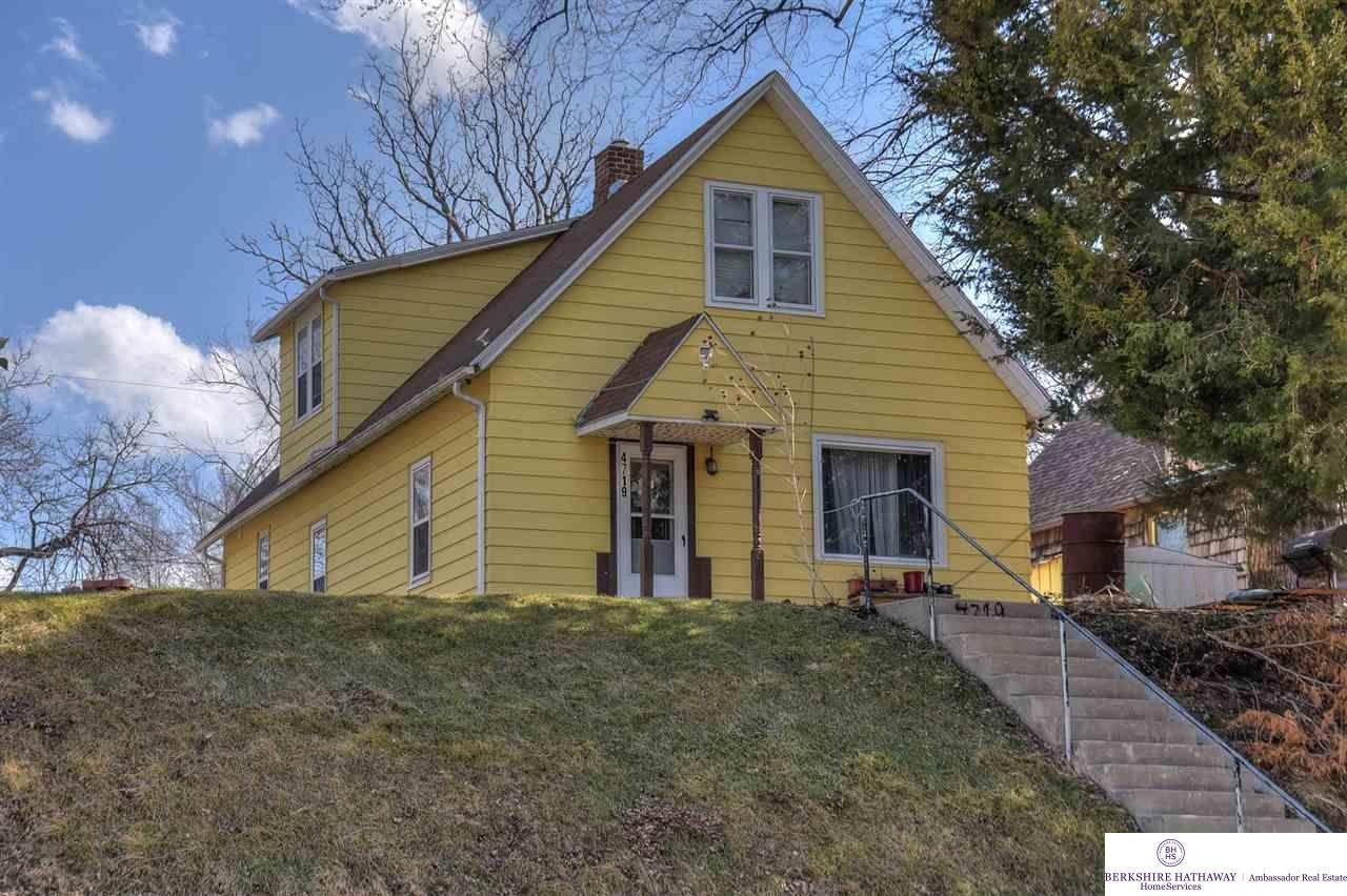 4719 18 Street - Photo 1