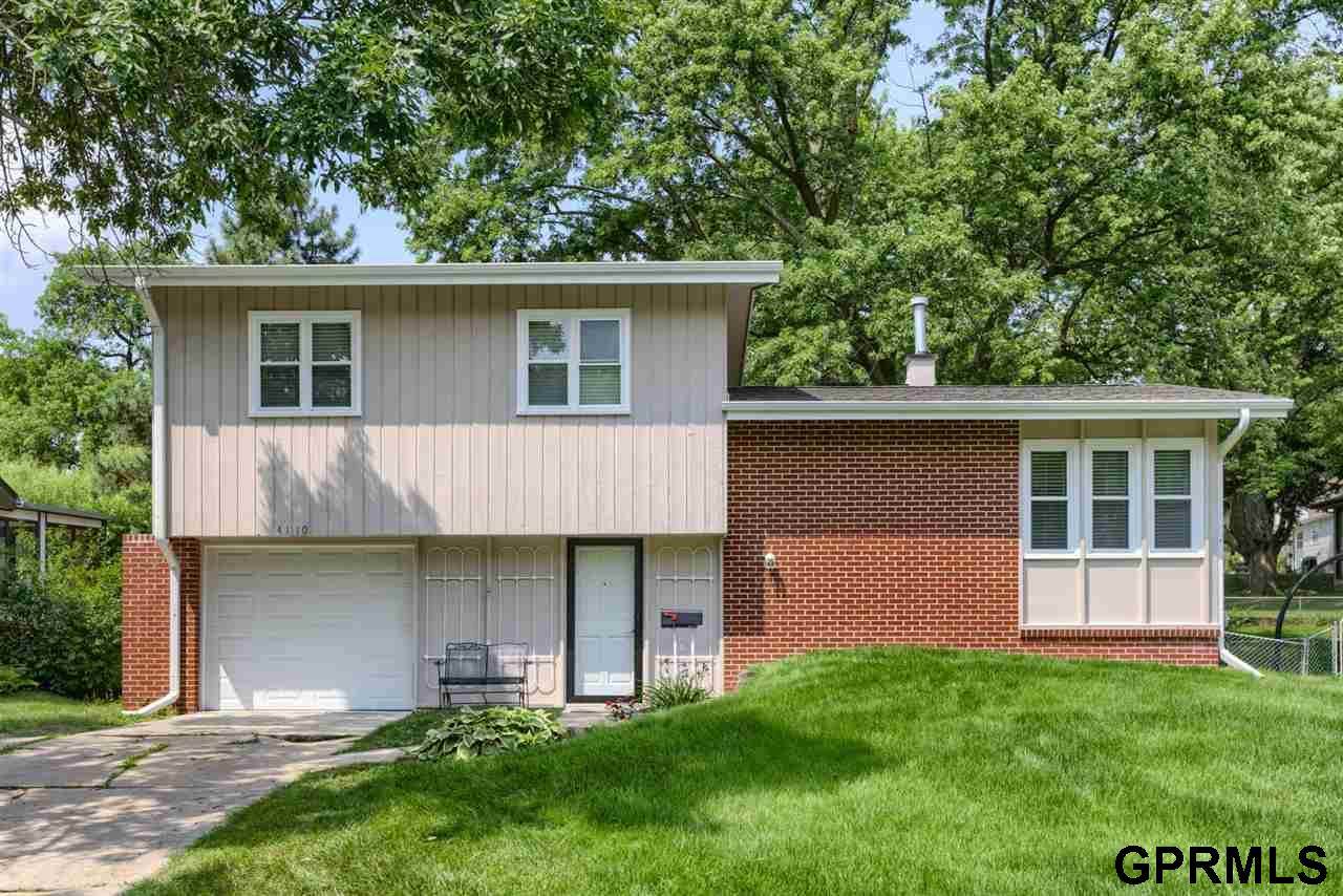 4110 Parkview Drive - Photo 1