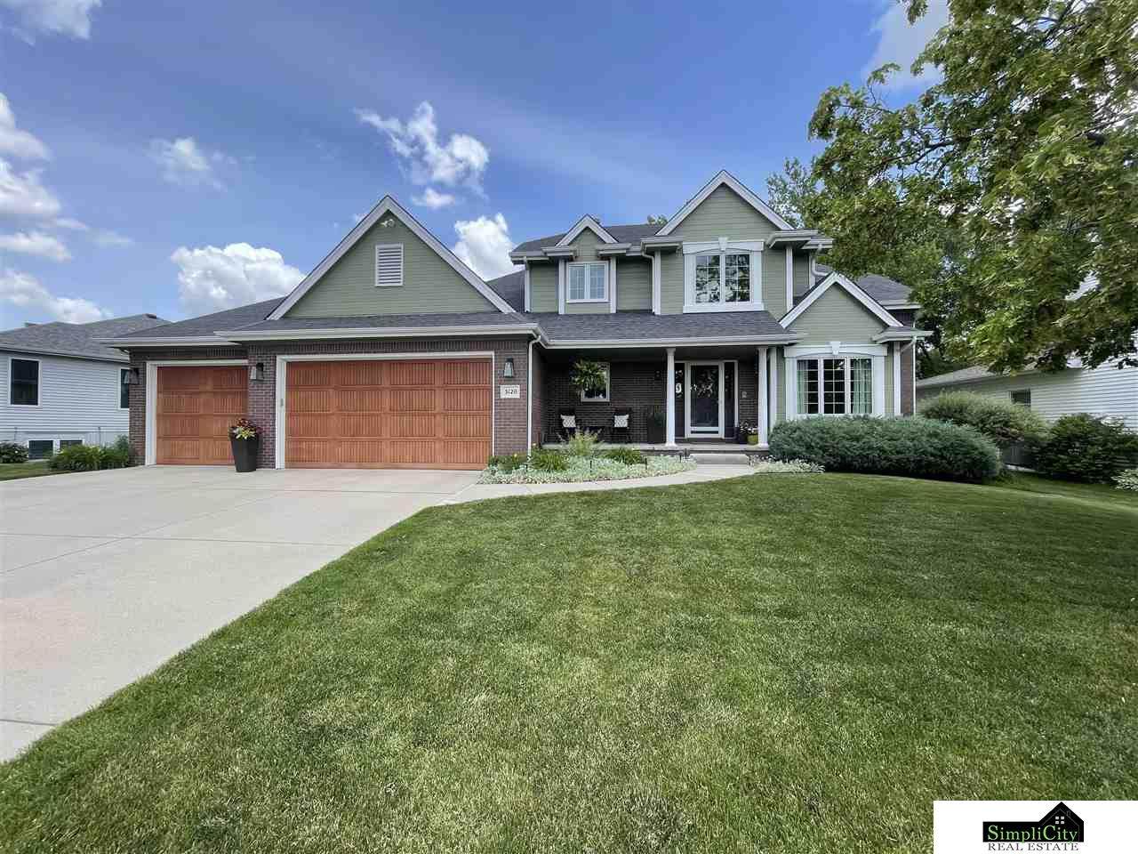 3120 Pointe Circle - Photo 1