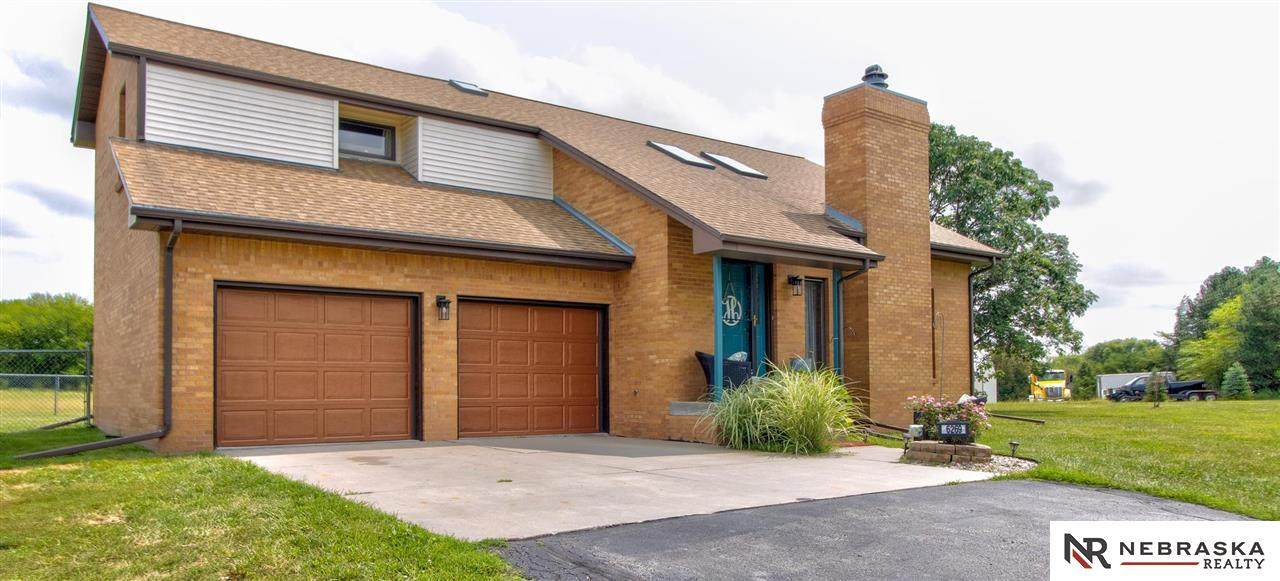 6269 Doe Drive - Photo 1