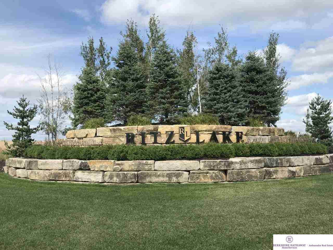 3055 34 Court - Photo 1