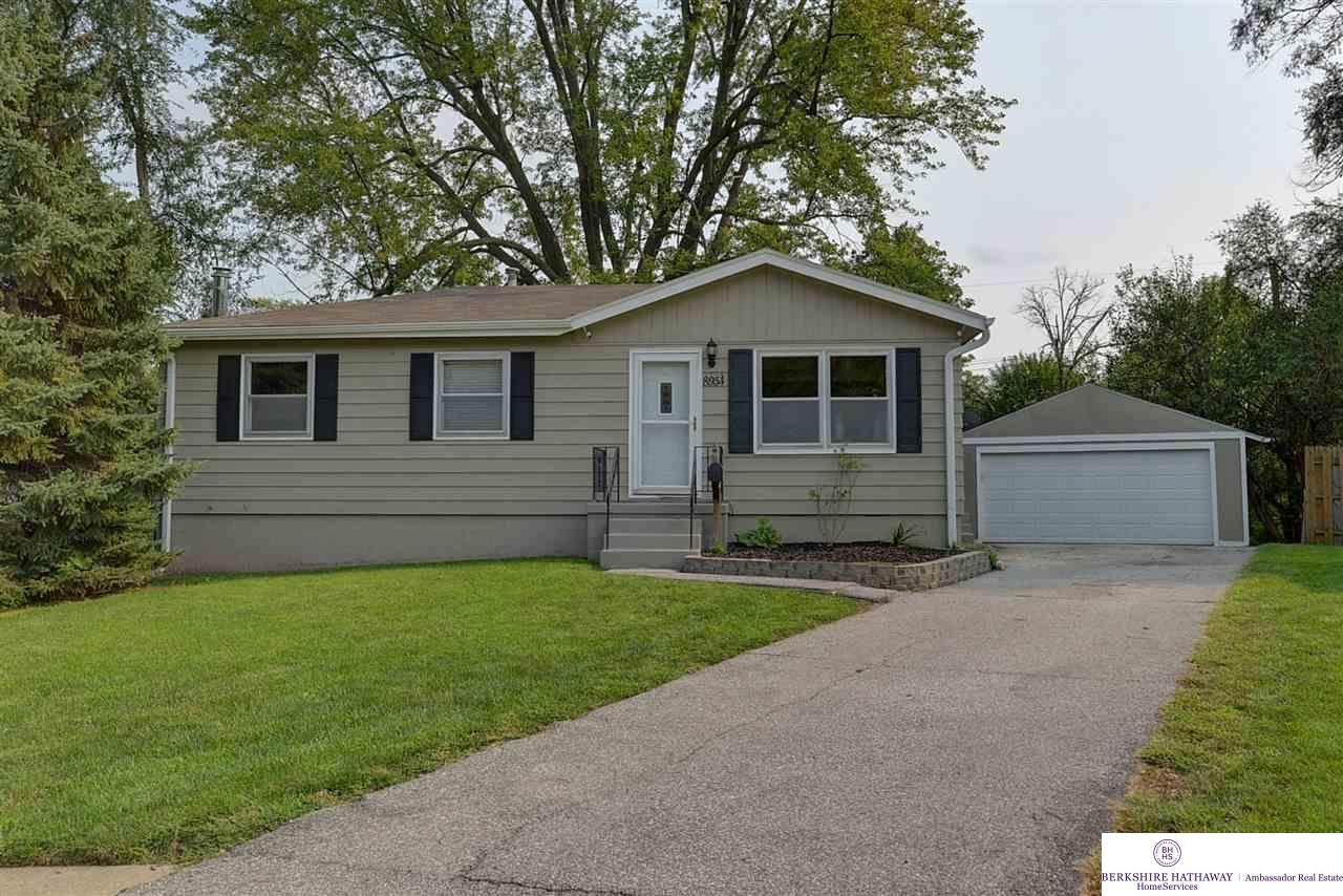 8954 Laurie Circle - Photo 1