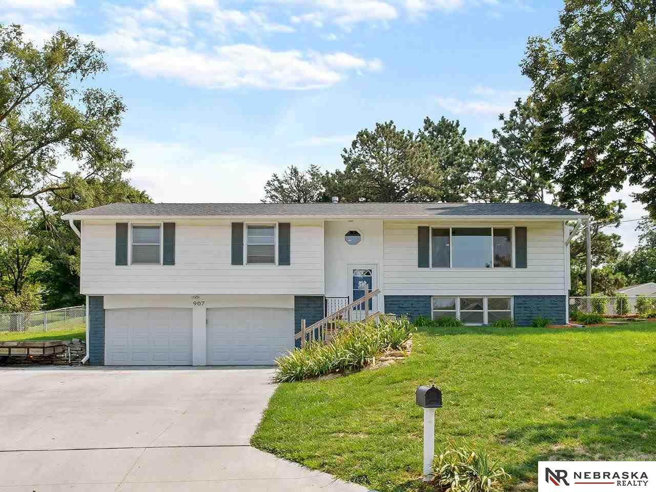 907 Logan Avenue - Photo 1