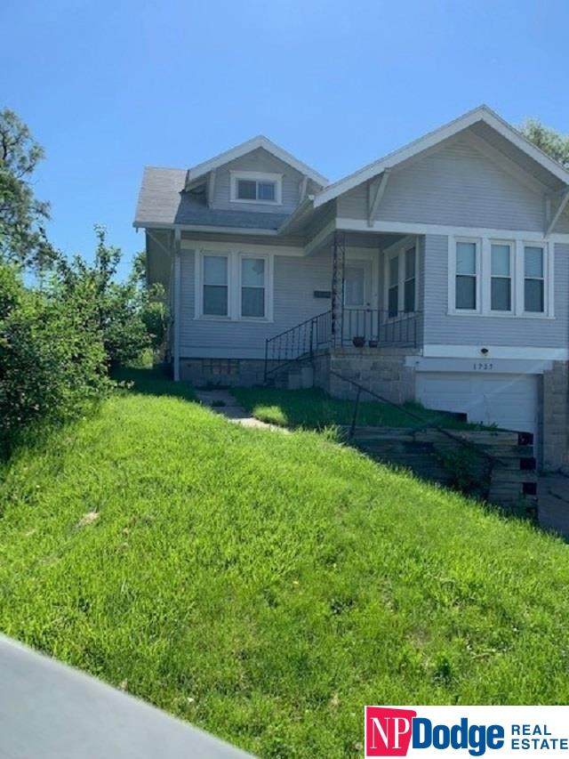 1935 28 Street - Photo 1