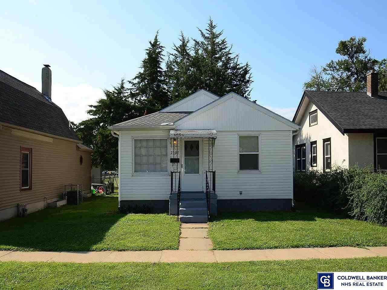 2305 Avenue F Avenue - Photo 1