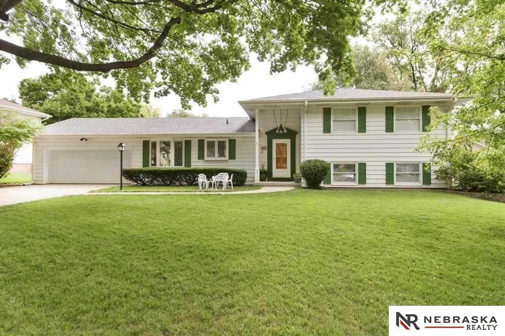 2621 102nd Avenue - Photo 1