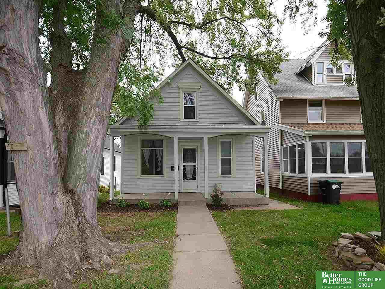 2537 10th Street - Photo 1