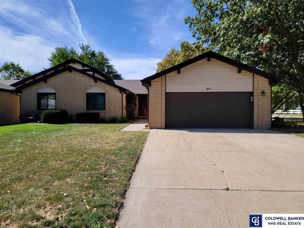 802 Country Club Drive - Photo 1