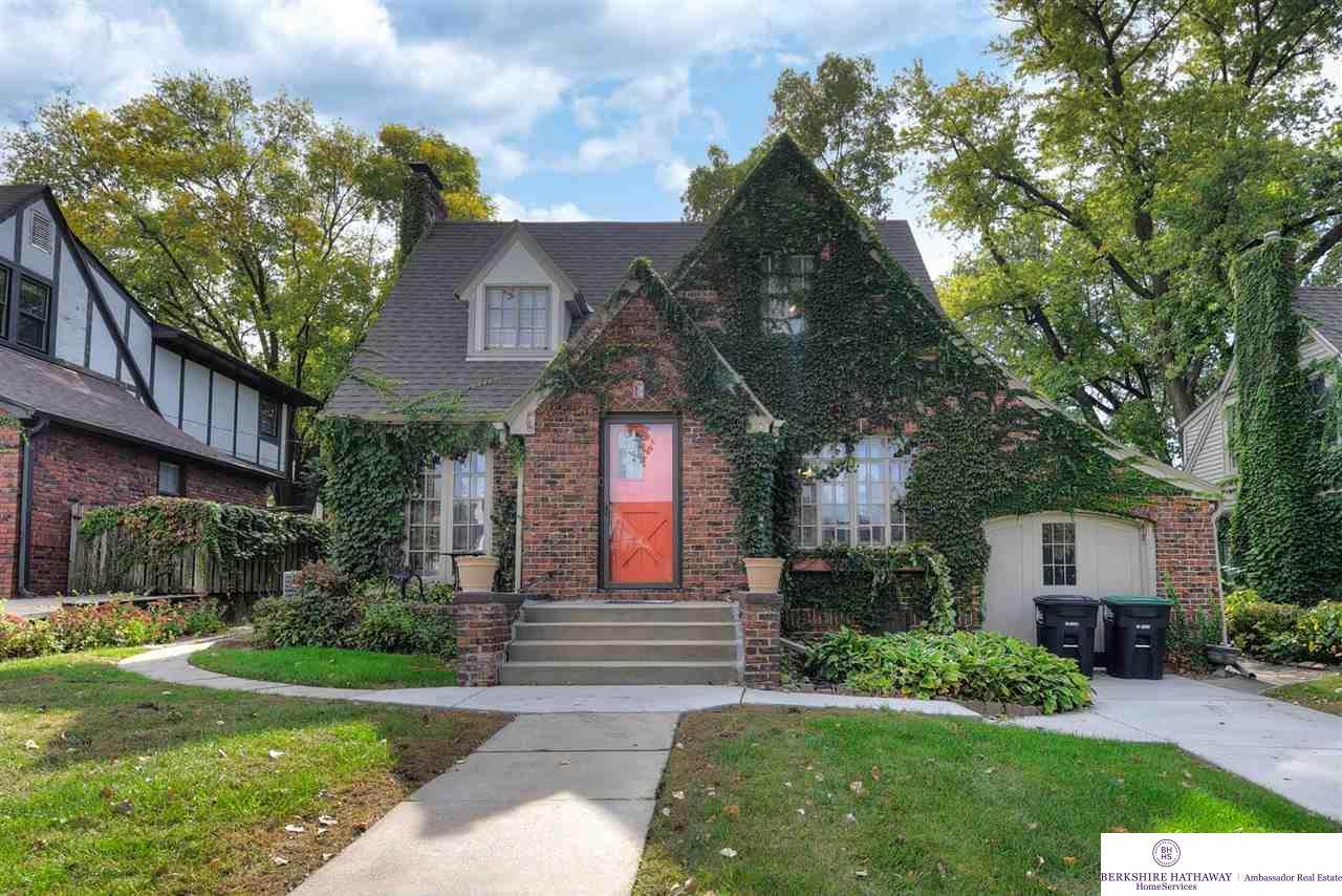 5611 Western Avenue - Photo 1