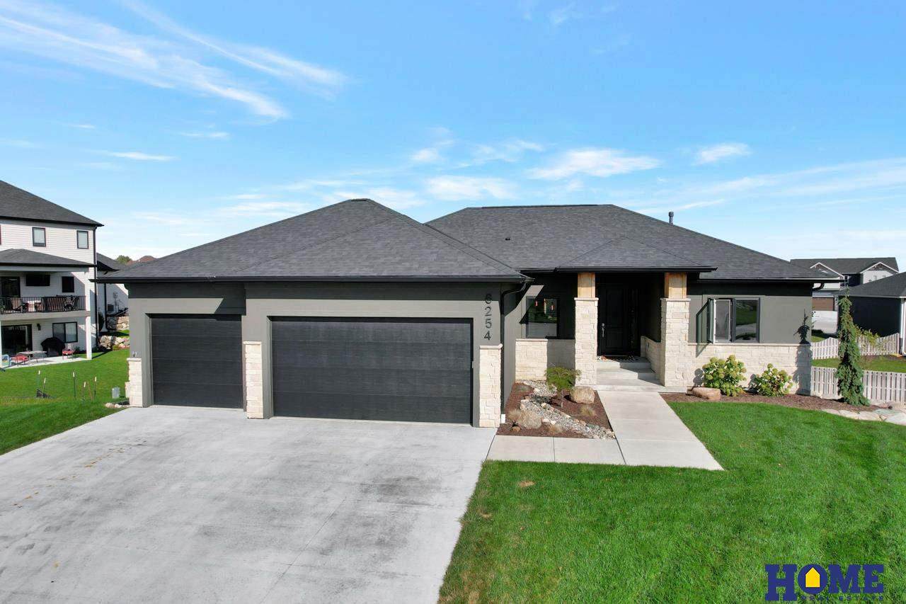 6254 97th Circle - Photo 1