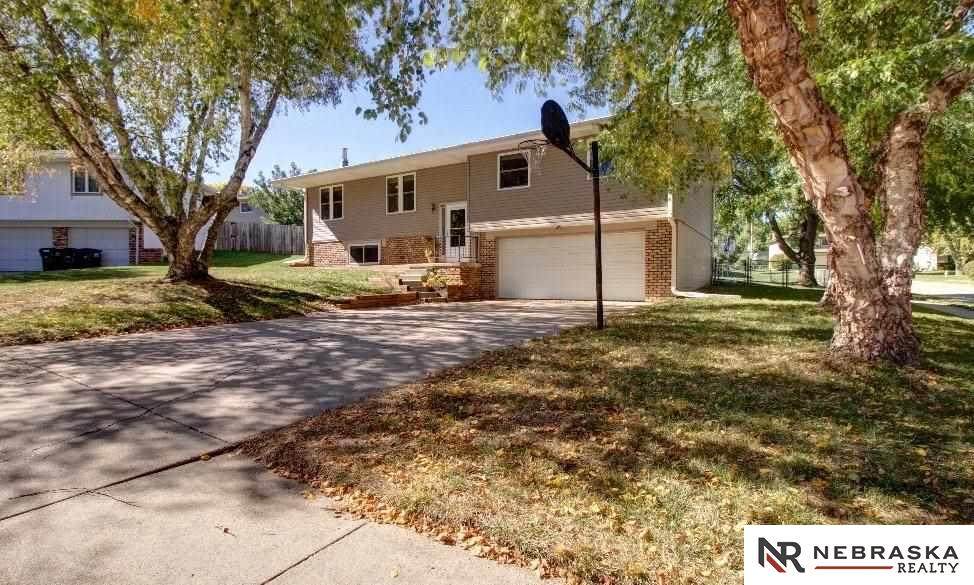 903 Claudine Avenue - Photo 1