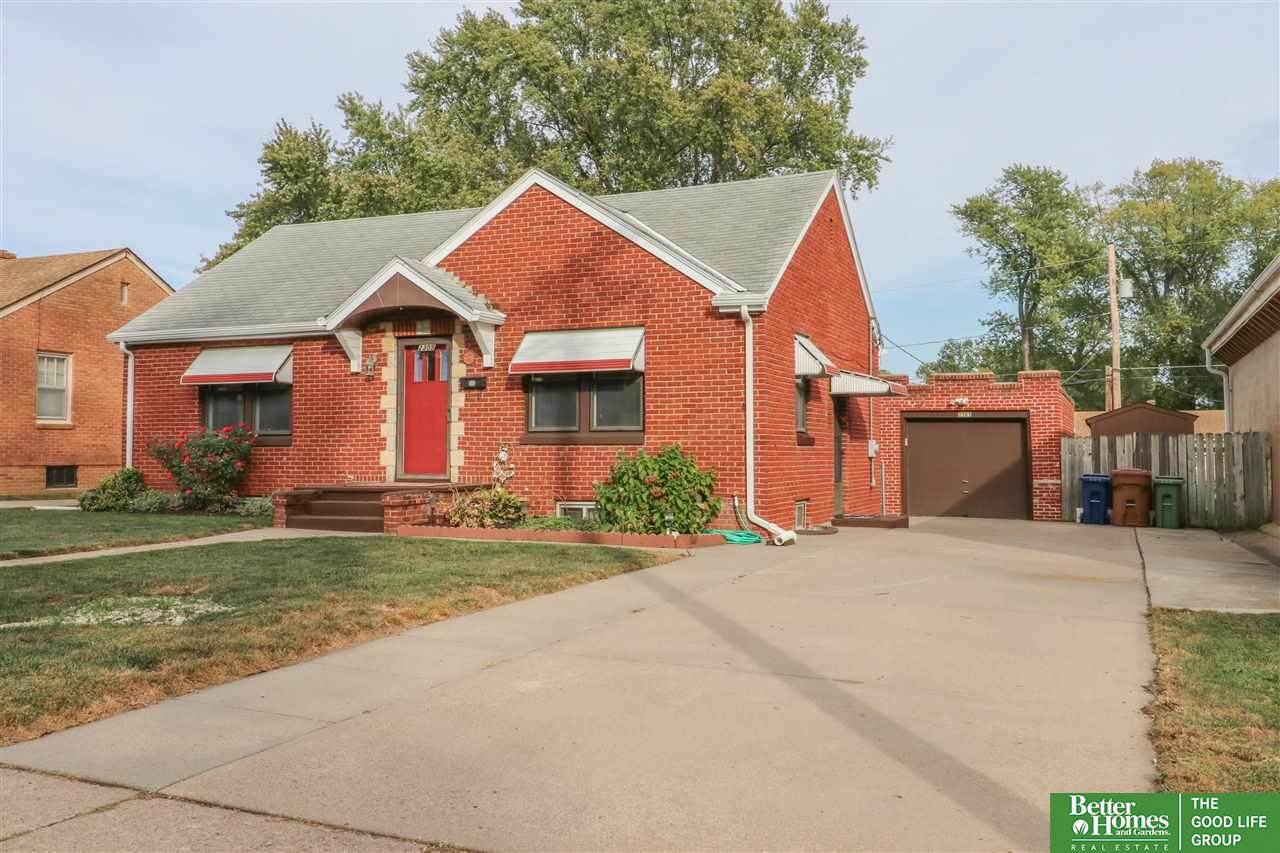 2305 Madison Street - Photo 1