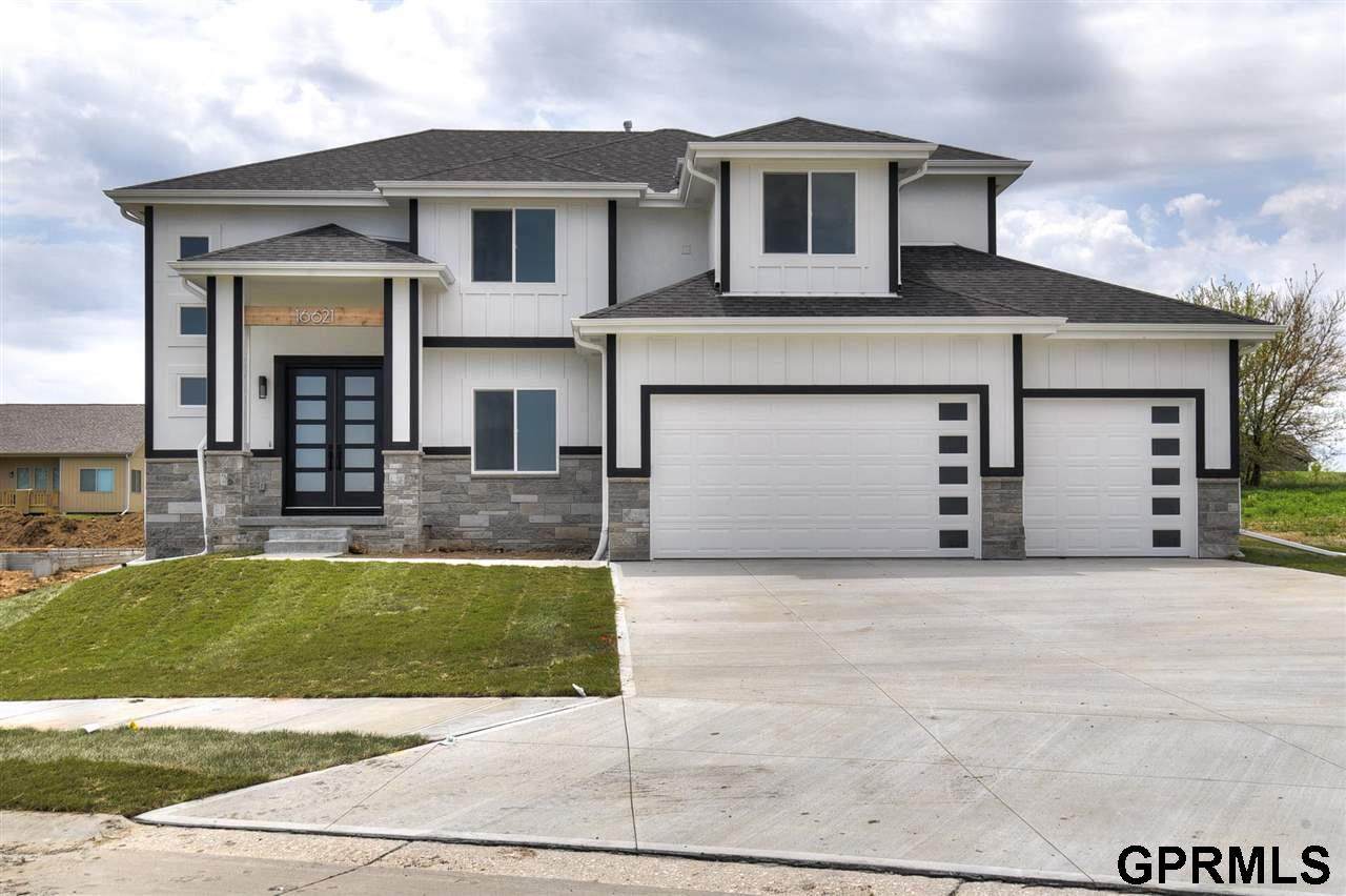 3211 184th Street - Photo 1