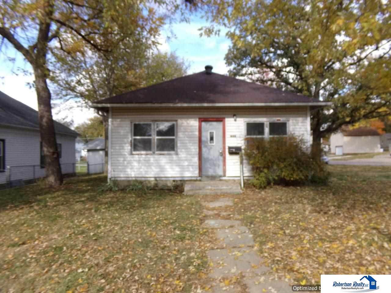 1024 Ella Street - Photo 1