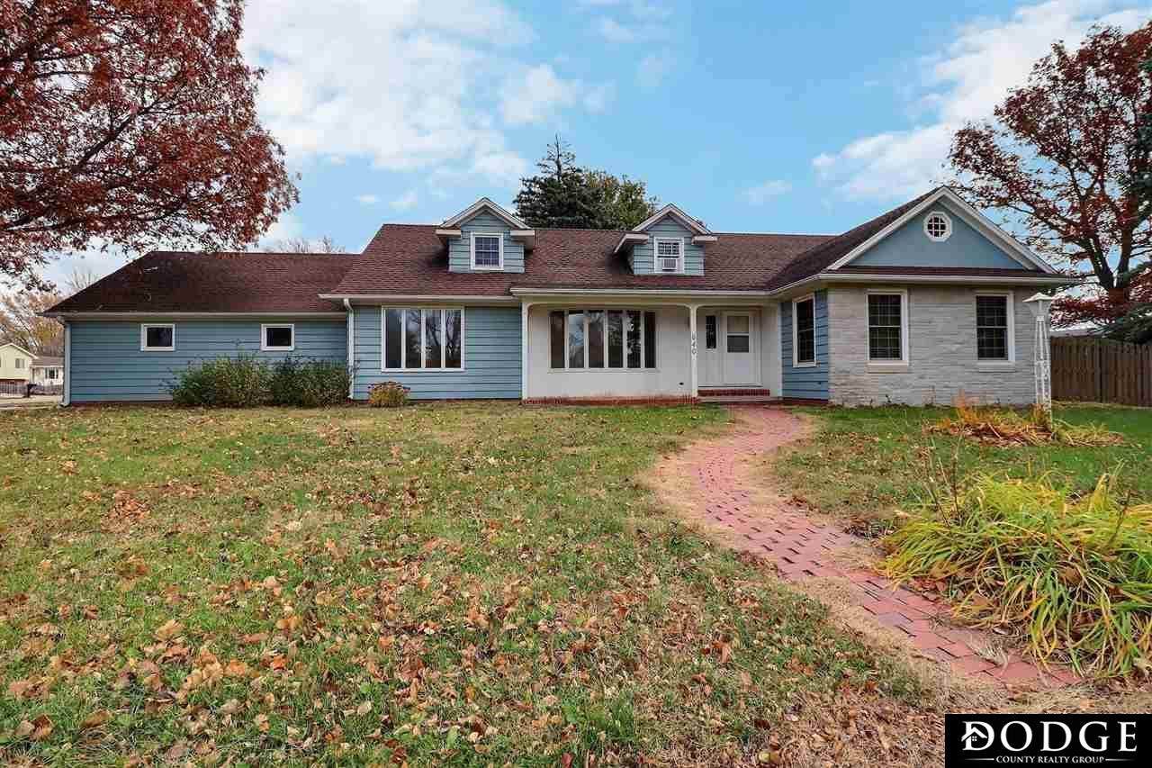 640 Howard Street - Photo 1