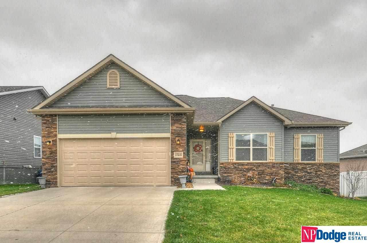 17215 Jackson Avenue - Photo 1