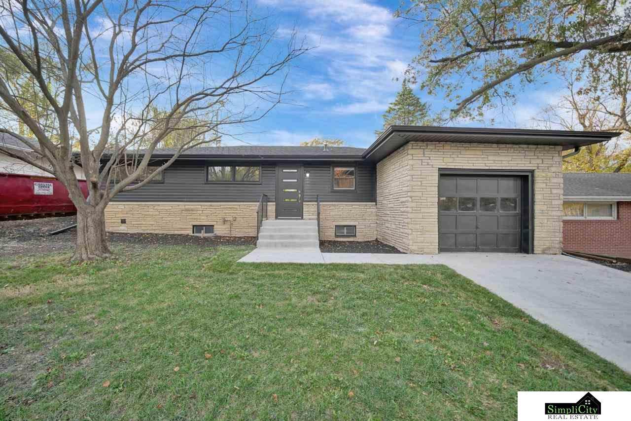 3335 42nd Street - Photo 1