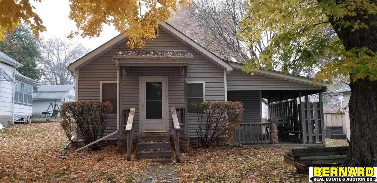 1106 19th Street - Photo 1