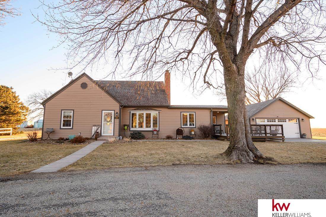 520 Elk Street - Photo 1