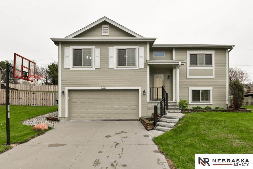 5635 190th Terrace - Photo 1