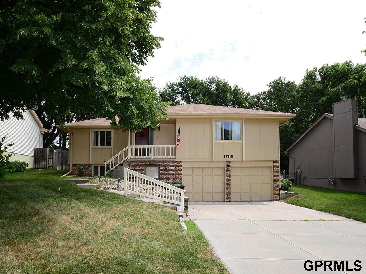 17118 Pine Street - Photo 1