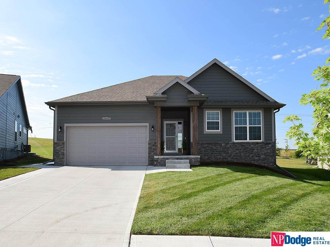 20455 E Street - Photo 1
