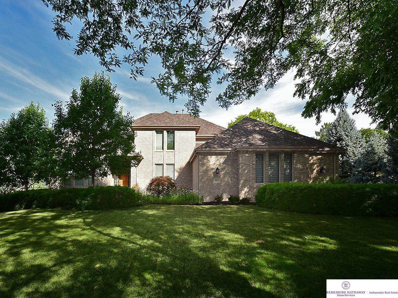 16274 California Street - Photo 1