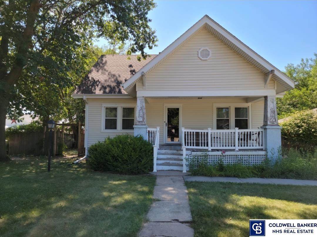 1921 Grant Avenue - Photo 1