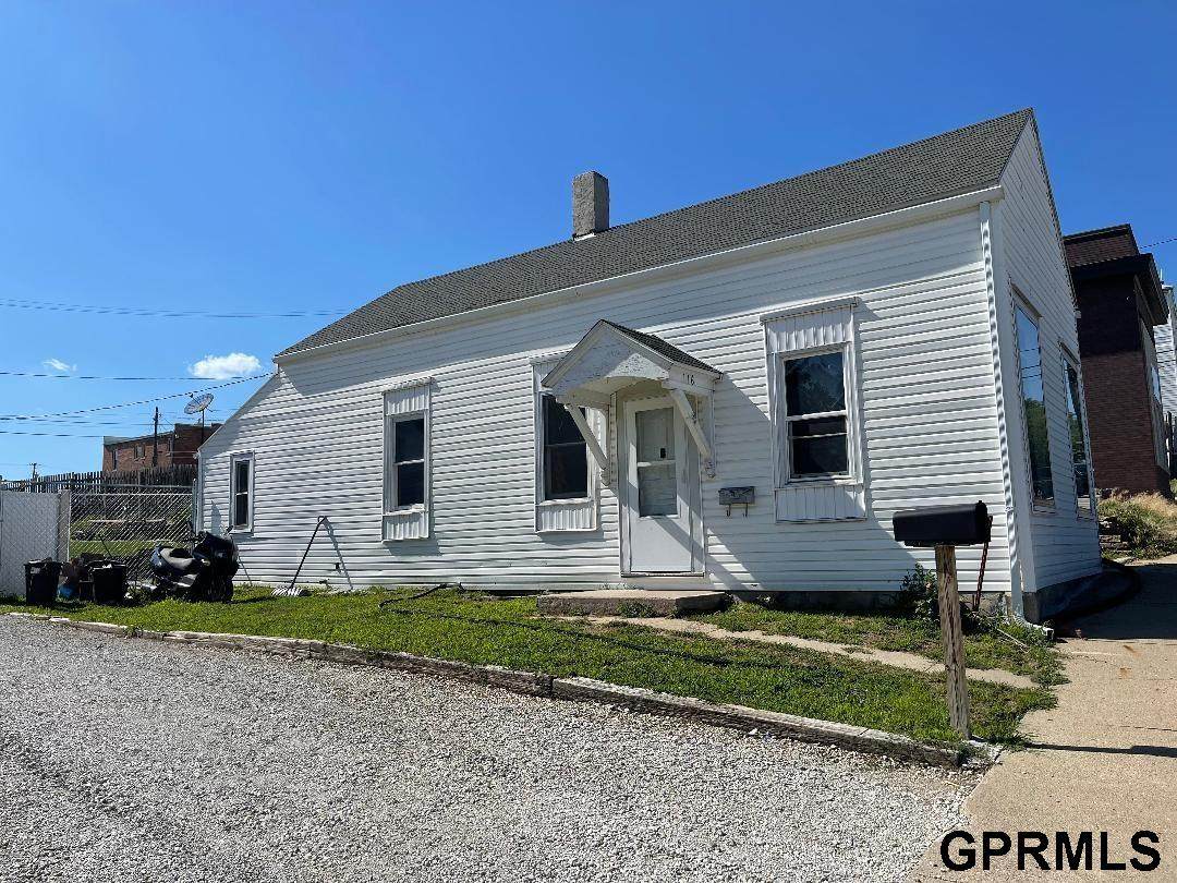 116 4th Avenue - Photo 1